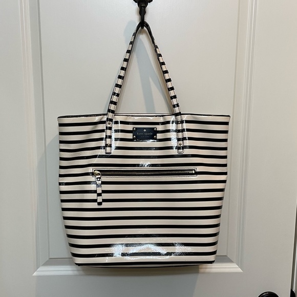 kate spade Handbags - Kate Spade
